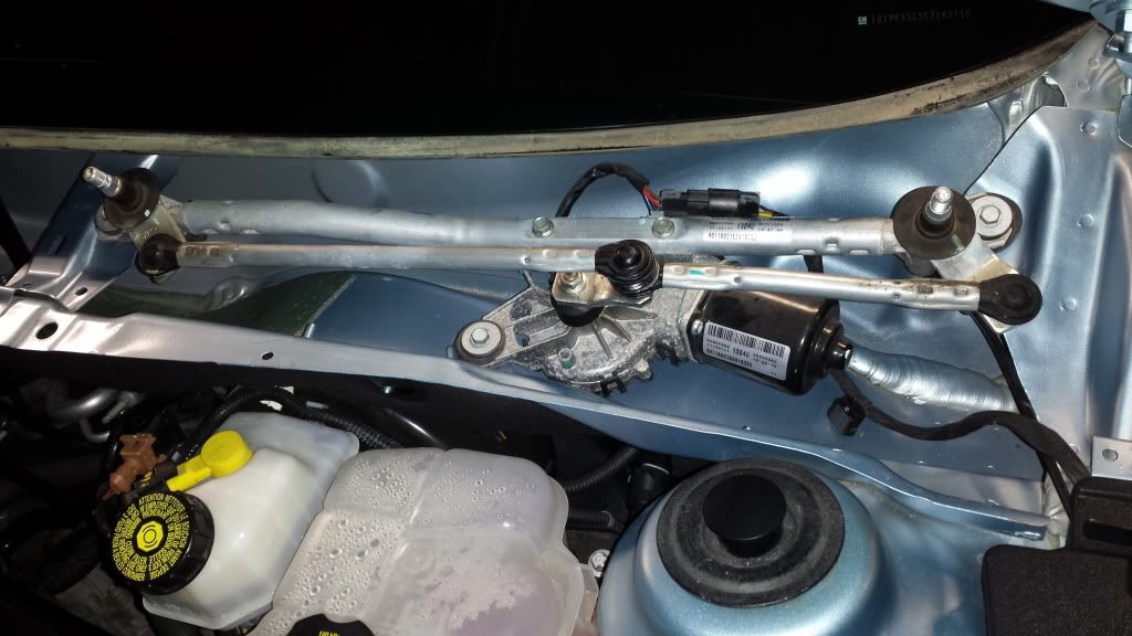 How to Remove windshield wiper arms and windshield cowl Chevrolet Cruze Forums